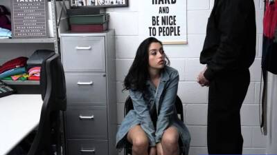 A security guard fucking a latina shoplifter in his office - icpvid.com