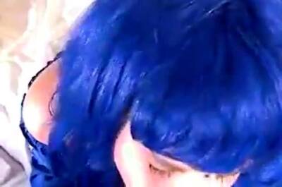 Blue wig crossdresser blowing - icpvid.com