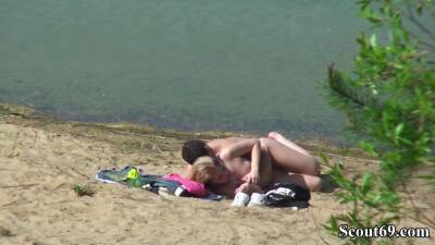 Spy Young German Teen Couple Fuck At Beach In Berlin - upornia.com - Germany - city Berlin