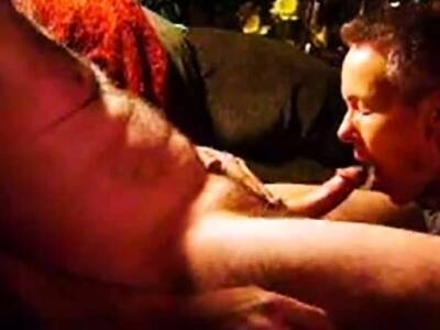 Giving daddy a Blowjob. - icpvid.com
