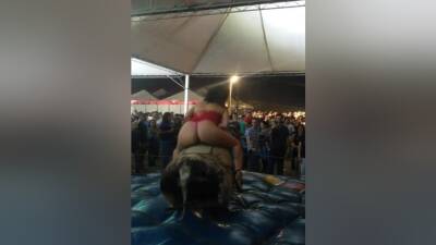 Rodeo Ride Getting Out Of Control - hclips.com
