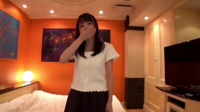 下着を売ってお小遣い稼ぎの女子大３年生をホテルに連れ込みギャラ交渉 - txxx.com - Japan