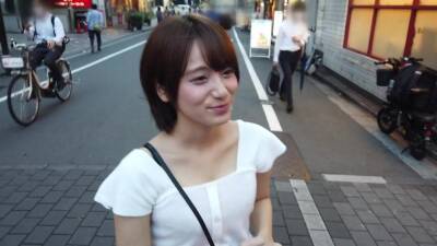ショートカットの美人彼女とカメラの前で本気セックス - txxx.com - Japan