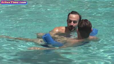 Girlfriend cockriding bisexual boyfriend during pool party - hotmovs.com