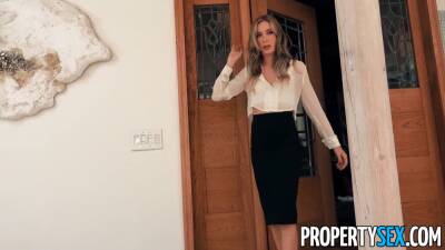 Propertysex sport vloggers gives his hot landlady orgasms - sexu.com