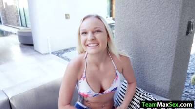 Victoria Brookes making her first sex video - sexu.com