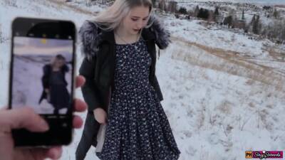 Winter Blowjob and Sex with a cute Girl in a Fur Coat S - pornoxo.com