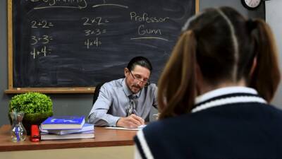 Teacher cannot resist his students charms and fucks her - nvdvid.com