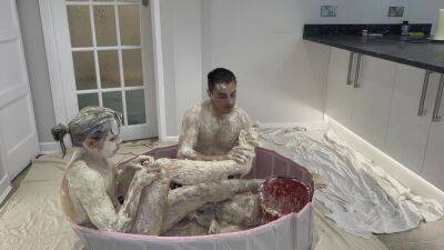 Wam - Wet And Messy - Flour And Water – The Worst Possible Sticky Horrific Mess! - hclips.com