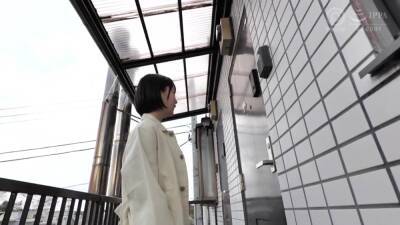 絶対的美少女が素人男子のお宅に訪問＆スレンダーボディで大サービスのファン感謝企画 - txxx.com - Japan