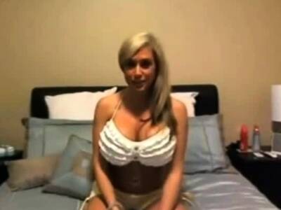 Hot Blonde Chick masturbating with her favorite dildo - nvdvid.com