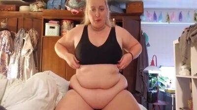 Sexy Fat Blonde With A Fat Belly Eats Cake - hclips.com