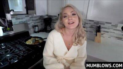 Stepson grabs Stepmoms ass while shes cooking - veryfreeporn.com