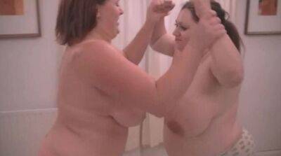 Big Tings - fat ass BBW mom wrestling in lesbian fetish - sunporno.com