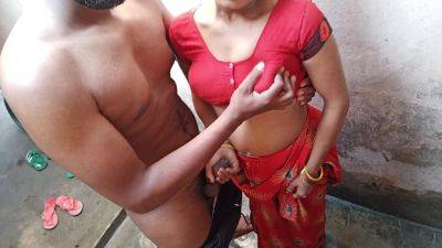 Hot Fucking Of Desi Indian Wife Outdoor Early Morning Sex In A Village - hclips.com - India