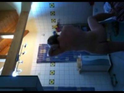 Spying On Mom Shaving Her Body In Bathroom - hclips.com