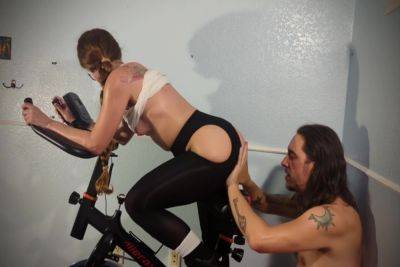 Part 2...i Lick Fuck & Finger Her During Her Workout! Long Hair Ginger Gets Dick During Workout!!! - hclips.com