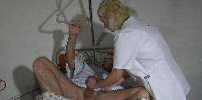 The Nurse in the Hospital Fucks with the Patient - inxxx.com