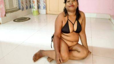 Indian Housewife Sexy Show 30 - hclips.com - India