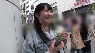 0000004_19歳の貧乳日本人女性が大量潮吹きする素人ナンパ痙攣イキセックス - upornia.com - Japan