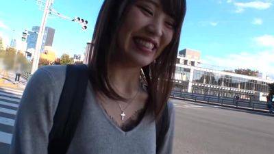 0000076_スレンダーの日本人女性がガン突きされるグラインド騎乗位セックス - upornia.com - Japan
