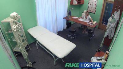 Sexy nurse gets creampied by patient in fakehospital roleplay - sexu.com
