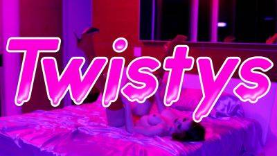 Izzy Lush - Izzy Lush & Daphne Dare - Two slutty babes get kinky with toys in this wild sissoring session - sexu.com
