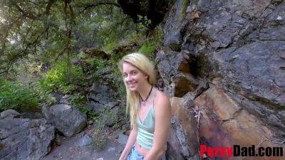 Stepdad & stepdaughter bang outdoors while camping with wild sex - sexu.com