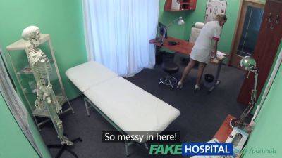Sexy blonde nurse begs for a quickie in the fakehospital! - sexu.com
