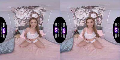 Anete Jordan's solo orgasm in virtual reality POV video - sexu.com - Czech Republic - Jordan