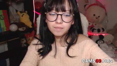 The First Camshow Of Japanese Schoolgirl - hclips.com - Japan