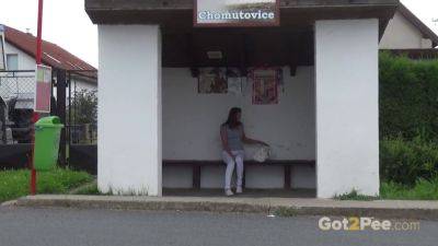 Victoria Daniels desperate for a pee break in a public bus stop - sexu.com - Victoria