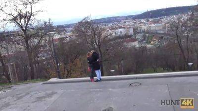 Scopo una ragazza dai capelli rossi davanti al fidanzato, fingering, pov, - sexu.com - Czech Republic