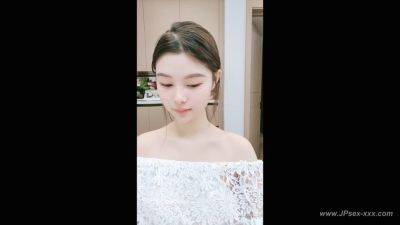 chinese teens live chat with mobile phone.1065 - hclips.com - China