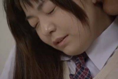Handcuff Japanese Teen Git Her Face Coved With Cum - hotmovs.com - Japan