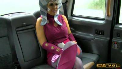 Star Whores The Prick Stirs Inside The Taxicab For Anot - hotmovs.com