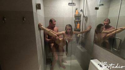 The Roommate Wanted To Take A Shower But The Shower Was Busy And She Offered To Wash Together - upornia.com