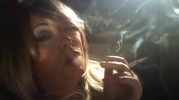 BBW Domme Tina Snua Smoking A Cigarette Deep Between Fingers With Drifting - xvideos.com - Britain