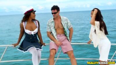 Ebony sailor woman Skylar Nicole gets her pussy rammed on the yacht - anysex.com