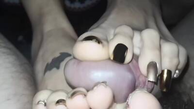 Woman With Inked Feet And Black Toe Nails Gives A Pov Toejob - hdzog.com