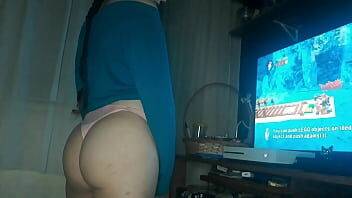 Gamer girl Playing with me - xvideos.com
