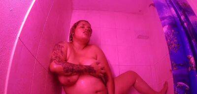 Ebony Bbw Dildoing In The Shower - theyarehuge.com
