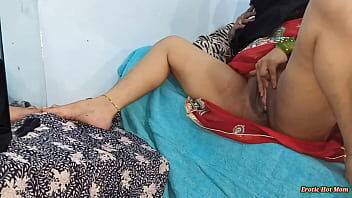 Muslim StepSister inlaw Sara Bhabhi exposing her super duper hot and sexy body in hijab with sexy hot moans - xvideos.com - India